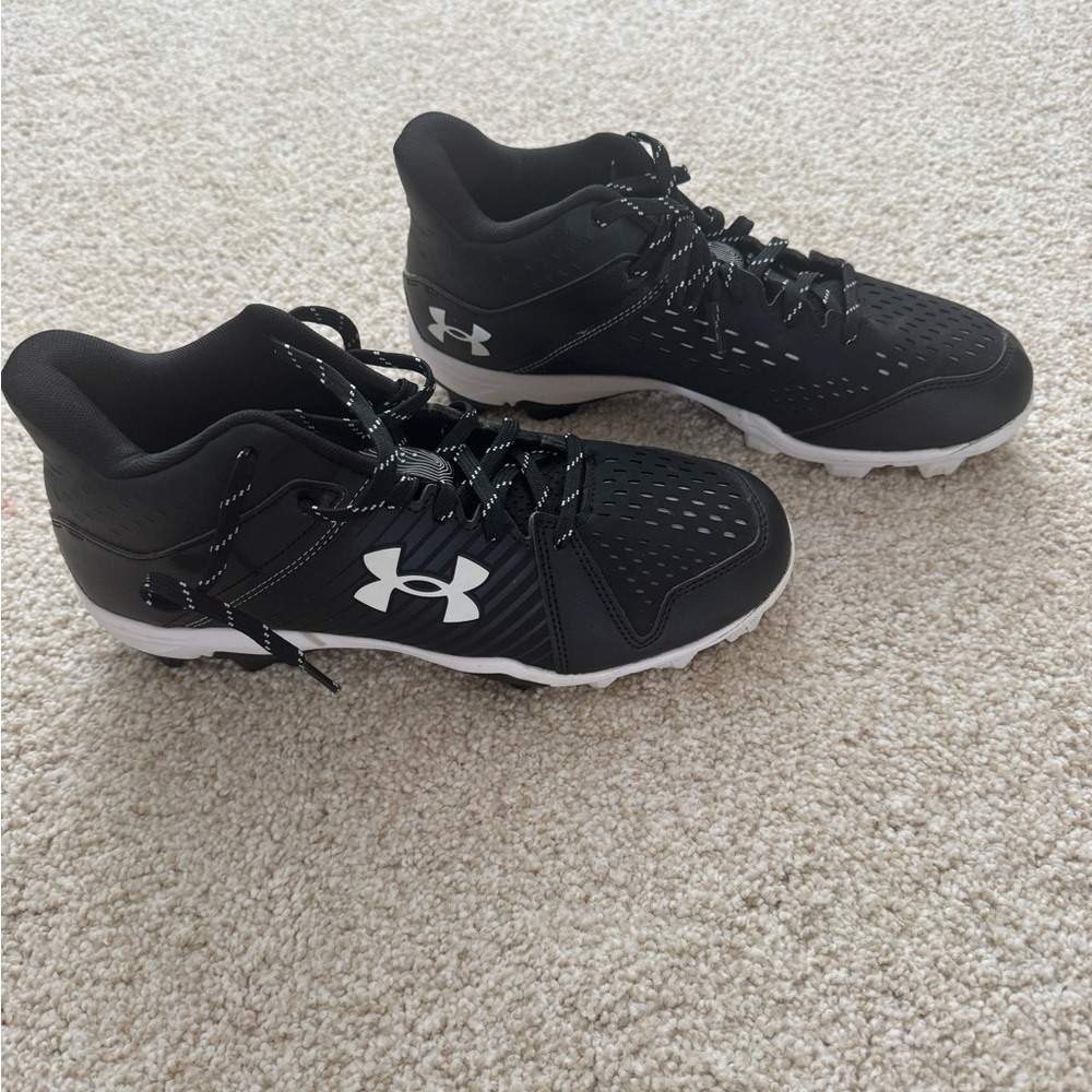 Under Armour Kids Black and White Sneakers